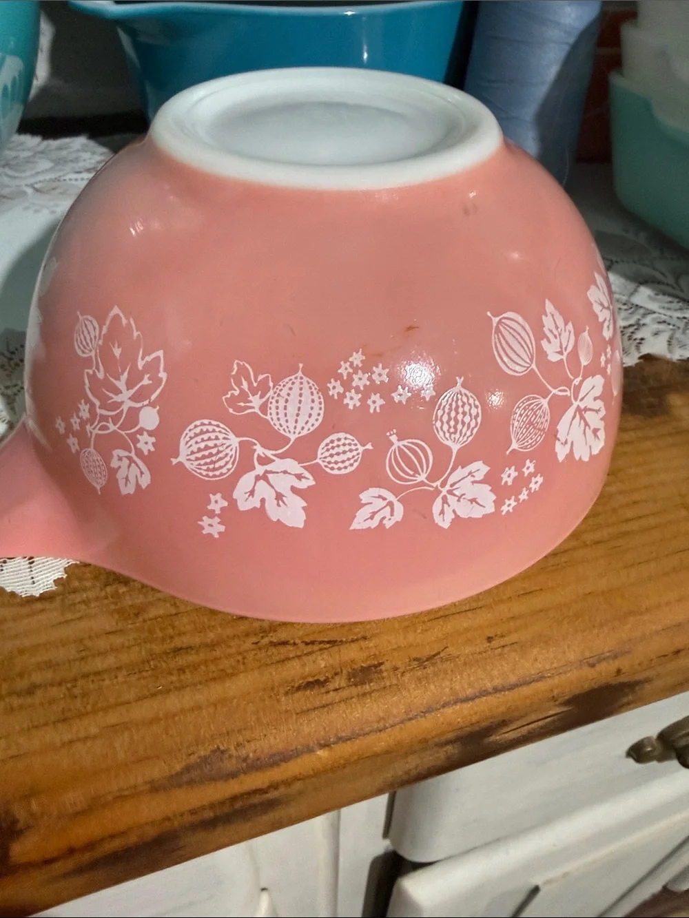PYREX pink gooseberry 442 Cinderella mixing bowl